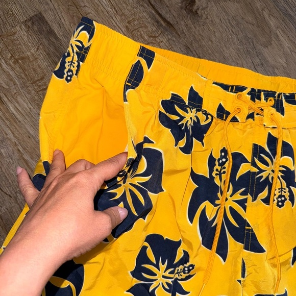 St. John’s Bay • Floral Swim Shorts - Picture 4 of 10